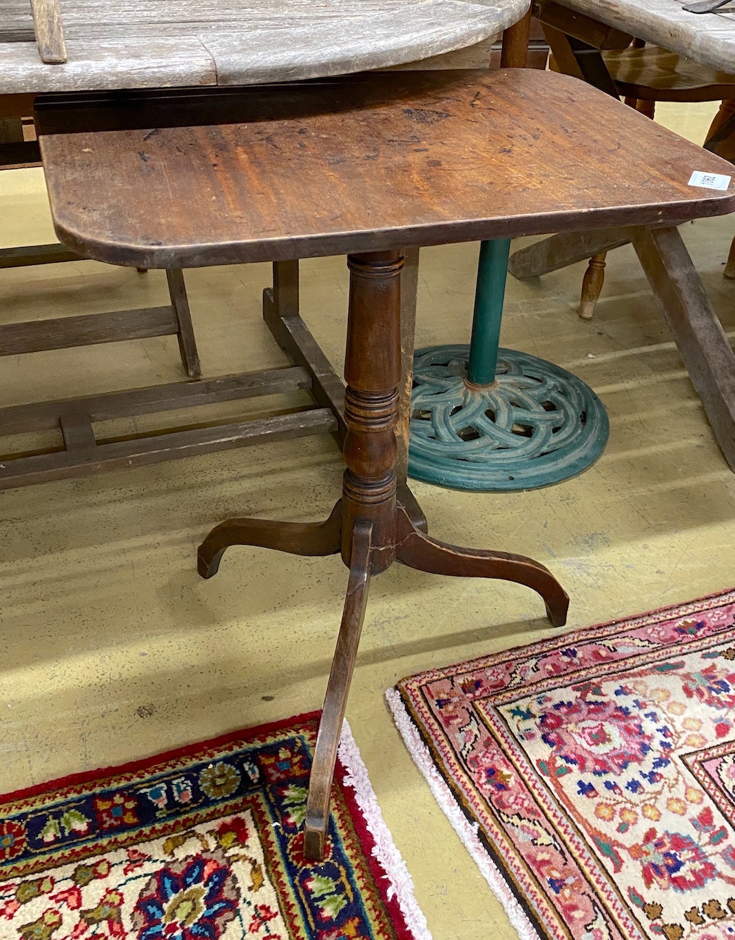 A Regency mahogany tripod table, width 59cm, height 43cm